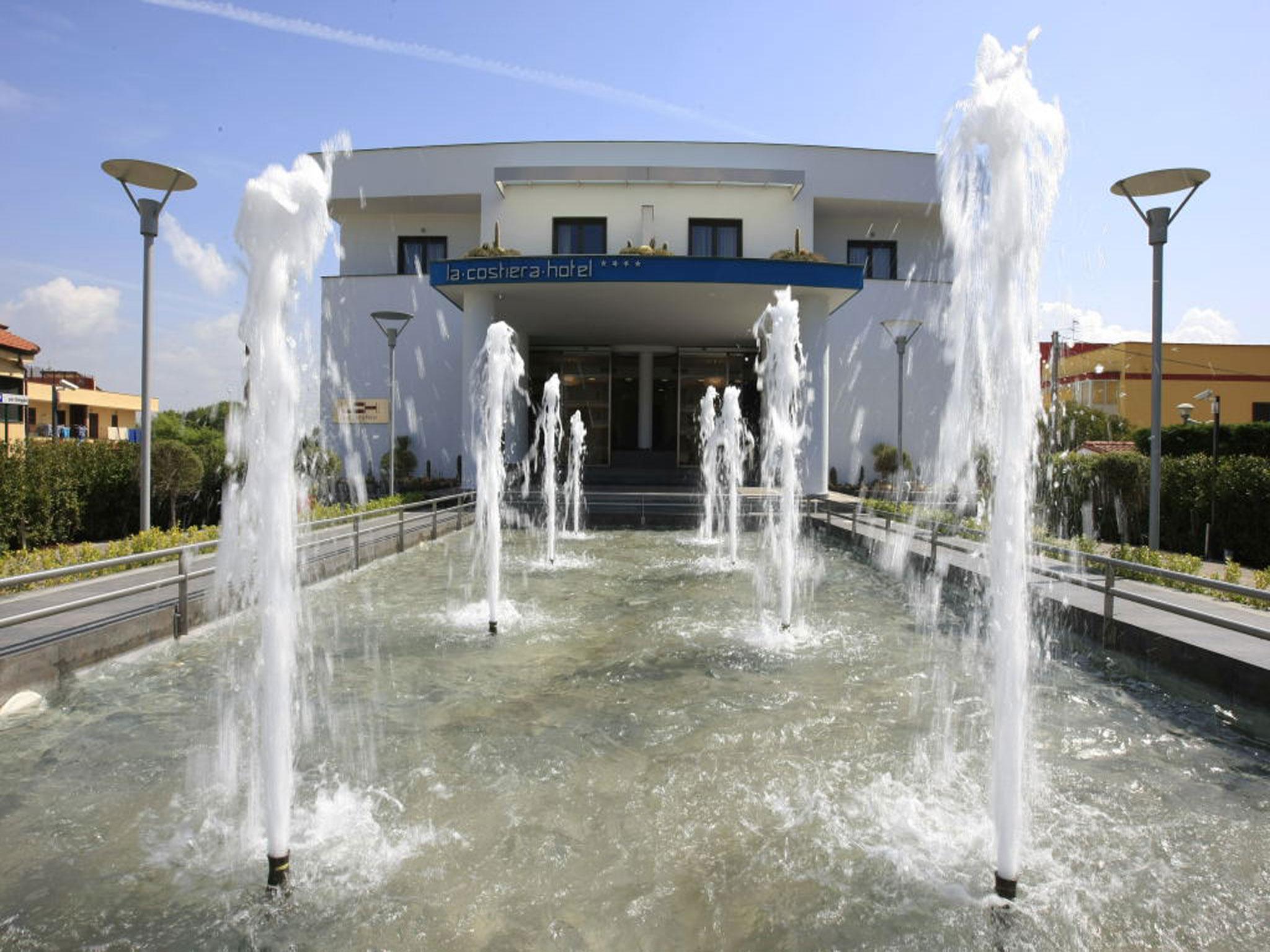 La Costiera Hotel Varcaturo Exterior foto